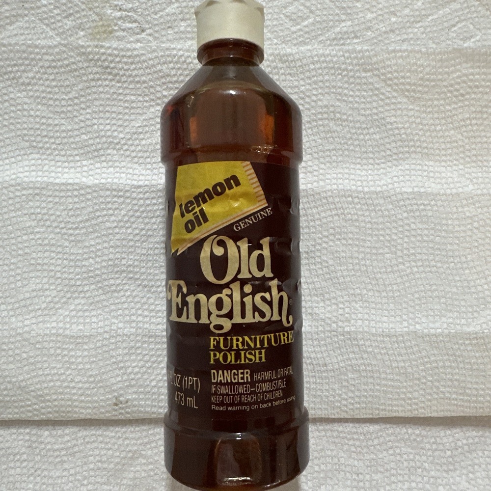 Vintage Old English Furniture Polish Lemon Oil 16 oz Plastic Full Bottle Prop